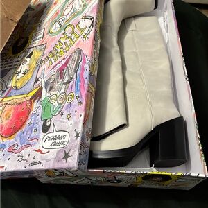 Jeffrey Campbell Verana Knee-High Boots in Ivory Coast size 8 GUC